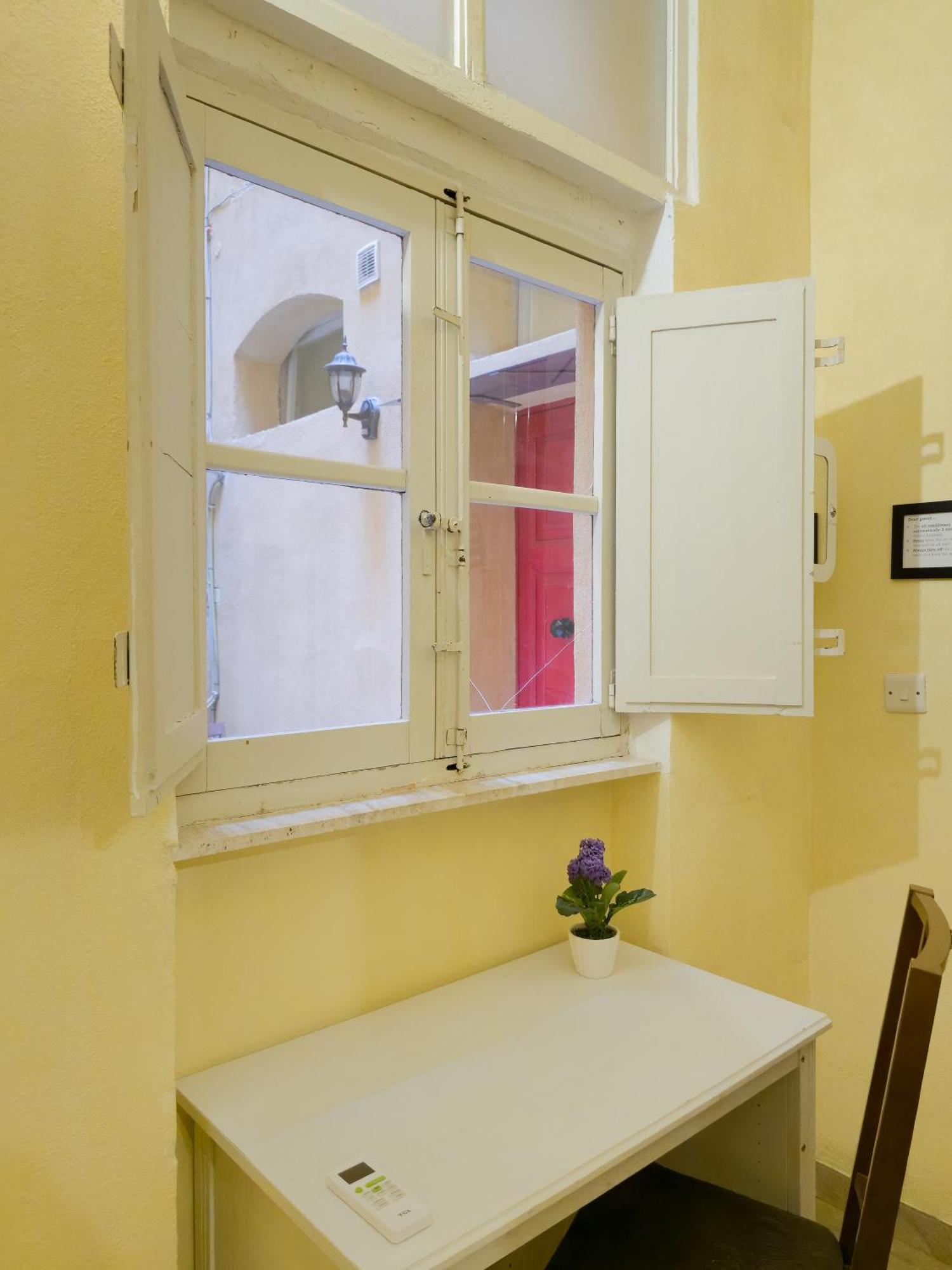 Valletta Main Street Apartment Esterno foto