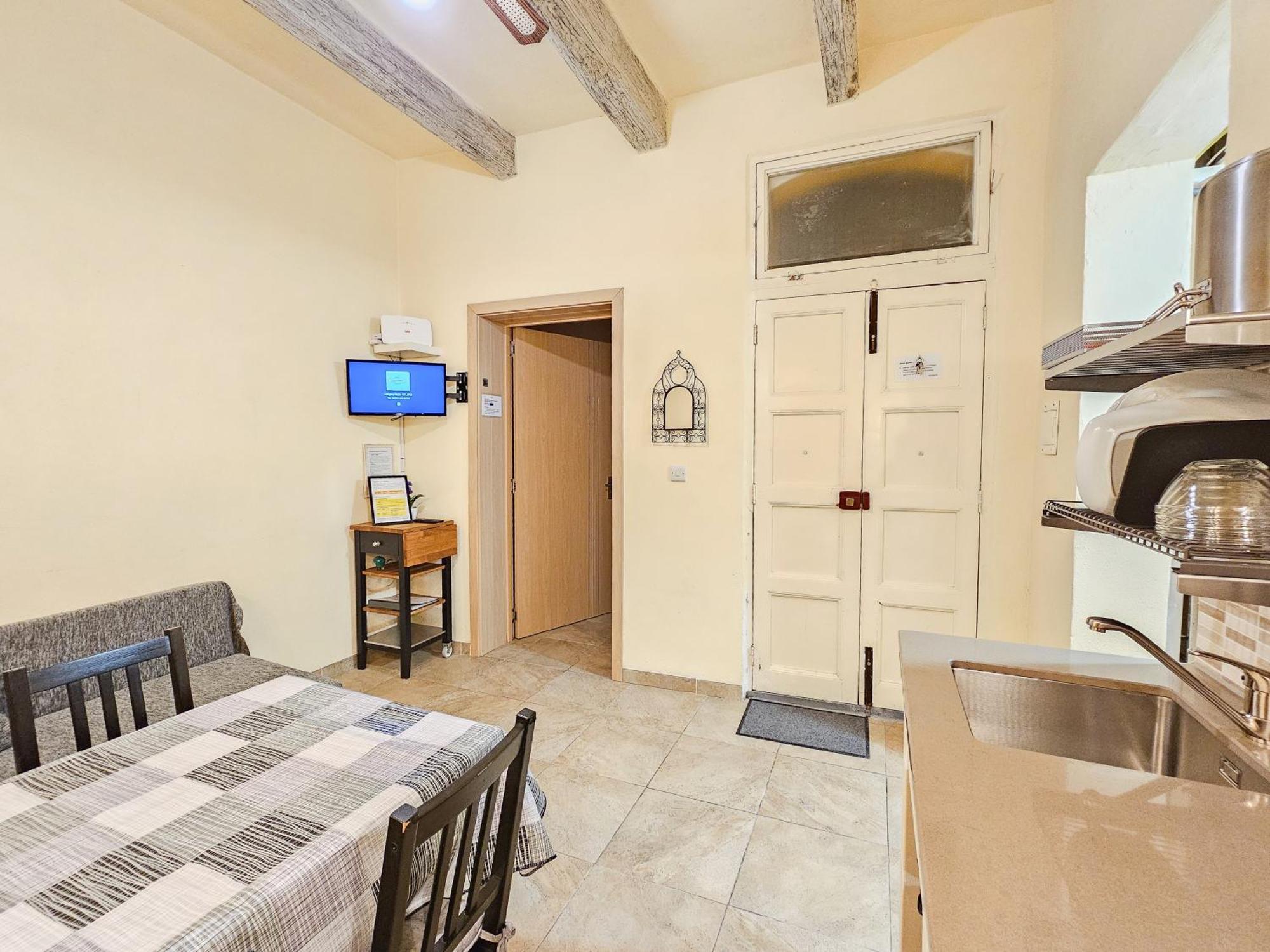 Valletta Main Street Apartment Esterno foto