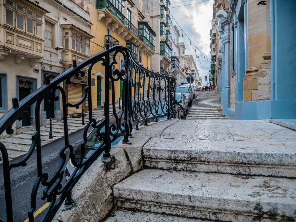 Valletta Main Street Apartment Esterno foto
