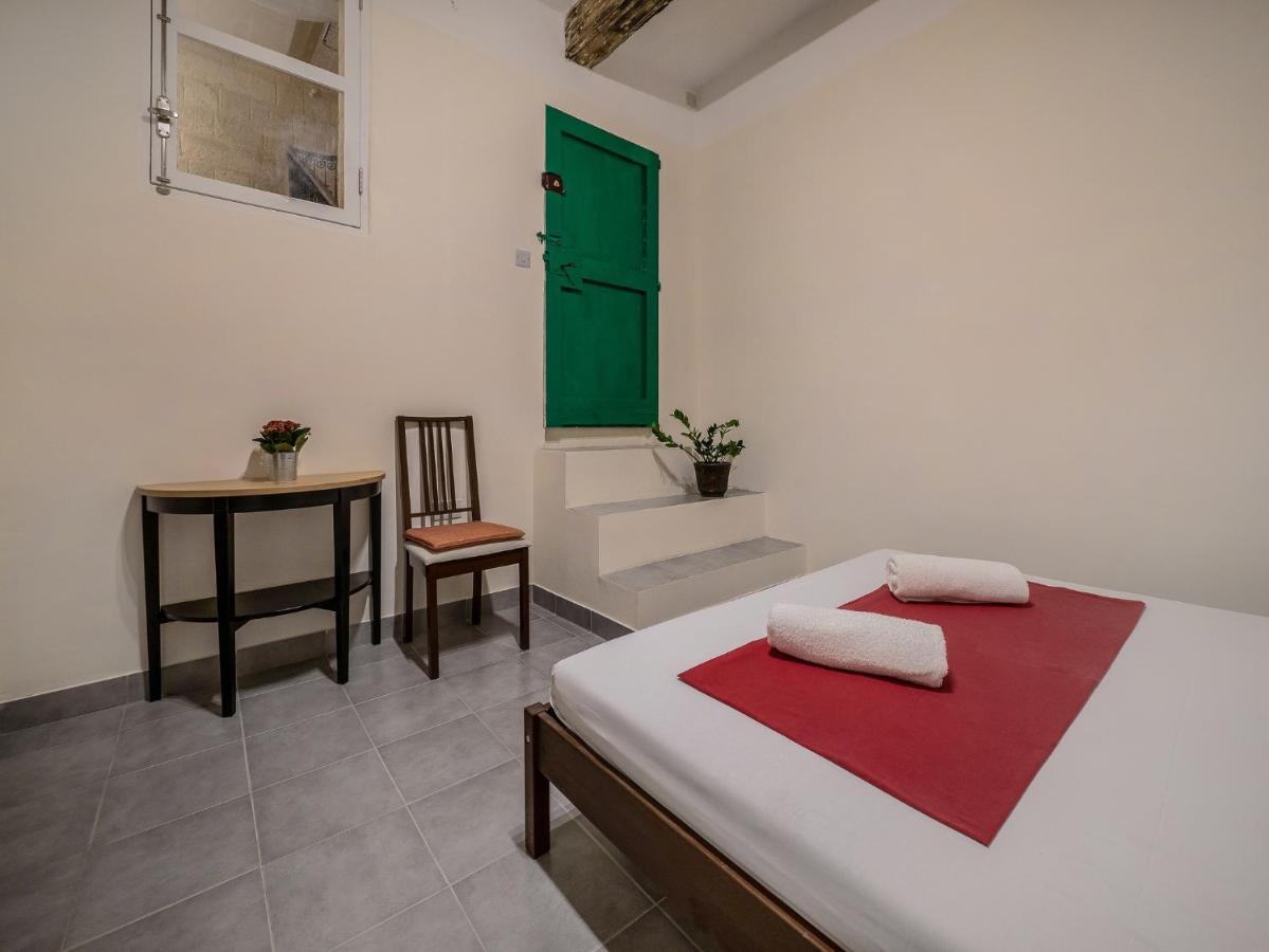 Valletta Main Street Apartment Esterno foto